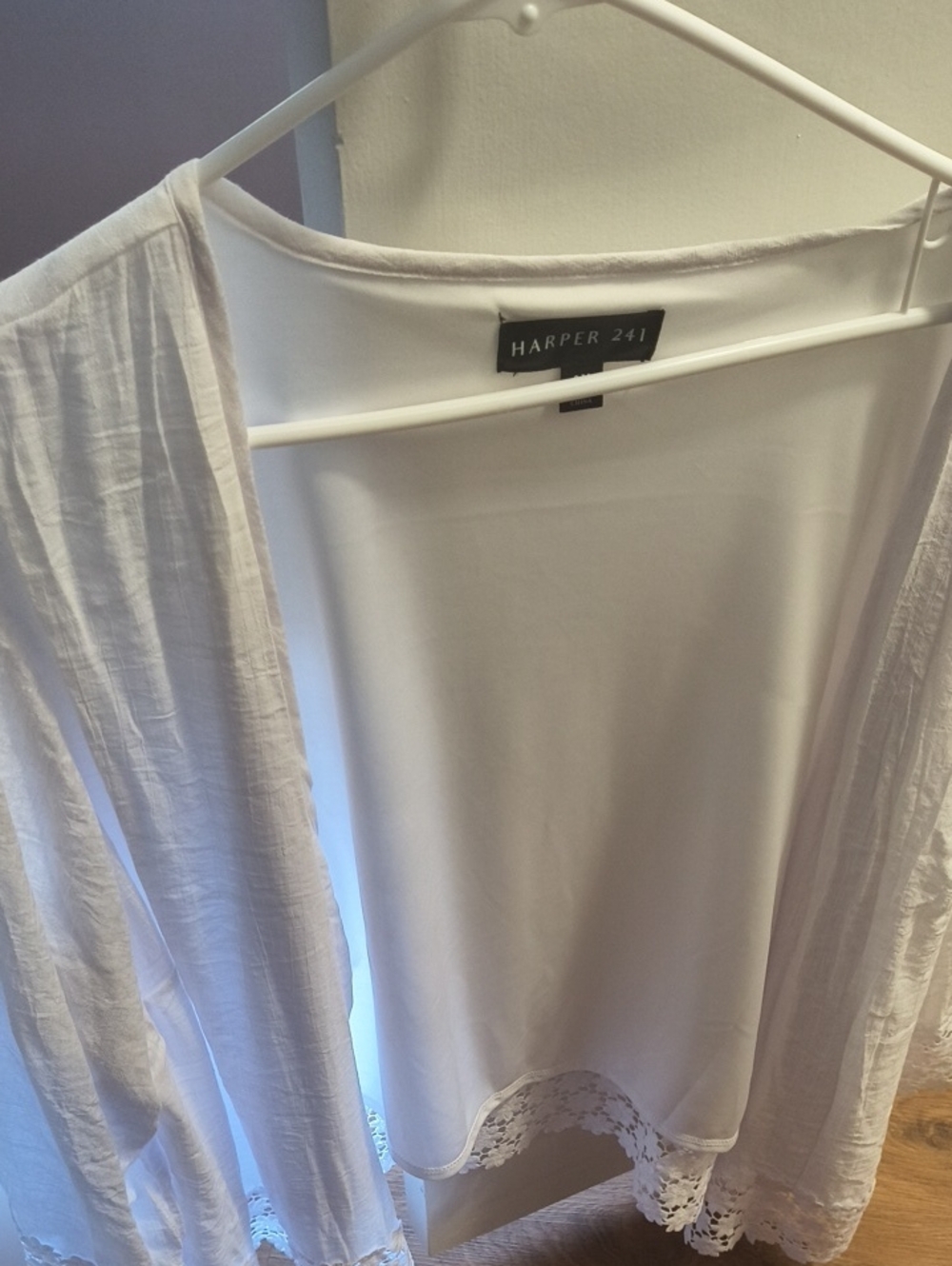 Harper White Men's Lightweight Shirt with Lace Hem
